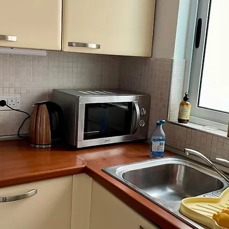 Bright And Sunny Apt By The Sea * Sliema