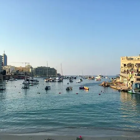 Bright And Sunny Apt By The Sea * Sliema